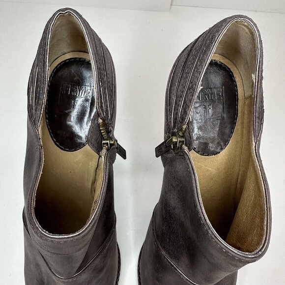 🤎 Frye 9.5 Valerie Piping Ankle Heel Bootie Butter Soft Leather Brown Neutral - Picture 12 of 12